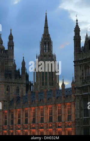 Westminster Hall, chambres du Parlement, dans la soirée, City of Westminster, London, Londres, Angleterre, Royaume-Uni Banque D'Images