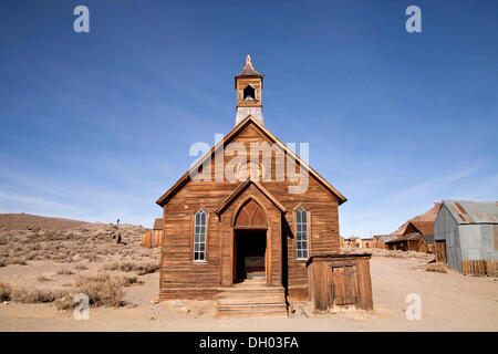 Église dans la ville fantôme de Bodie, Bodie, California, United States Banque D'Images