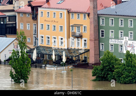 Peschl inondées Bräu brasserie et restaurant à côté du Danube lors des inondations le 3 juin 2013, Passau, Basse-Bavière Banque D'Images