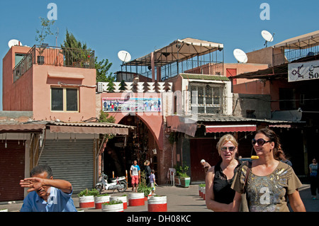 Jamaa el Fna est un carré et de la place du marché de la médina de Marrakech (vieille ville) Maroc Banque D'Images