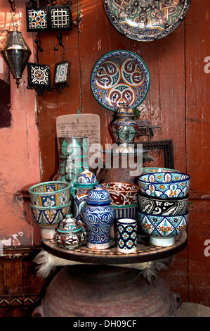 Antique Shop Maroc Marrakech Medina Souk Banque D'Images