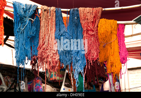 Maroc Marrakech fashion shop boutique Bazar Souk Medina Banque D'Images