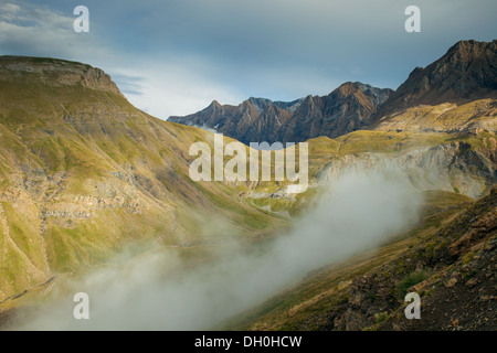 Après-midi dans la Sierra de Tendeñera, Pyrénées espagnoles Banque D'Images