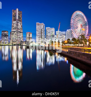 Yokohama, Japon skyline at front de Minato Mirai. Banque D'Images