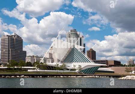 Milwaukee Wisconsin Museum of Fine Art sur le lac Michigan. Banque D'Images