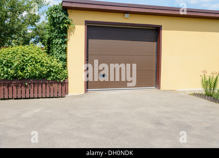 garage jaune Banque D'Images