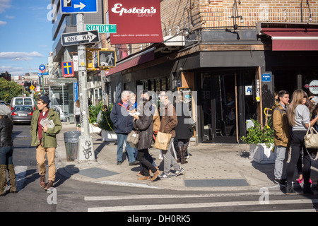 Restaurant sur Allen Street dans le quartier Lower East Side de New York Banque D'Images