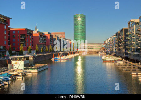 Le port de l'Ouest et la tour ouest Banque D'Images