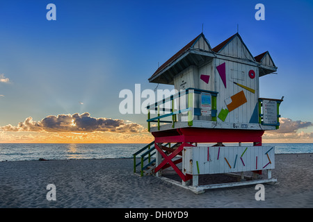 Le 6ème Street Art Deco lifeguard tower sur Miami Beach Banque D'Images