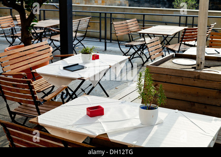 Tableaux de bord de l'extérieur vide restaurant à Berlin à l'automne Banque D'Images