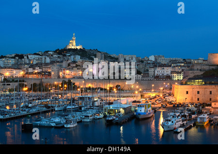 De Marseille Vieux Port Vieux Port ou au crépuscule ou de nuit Banque D'Images