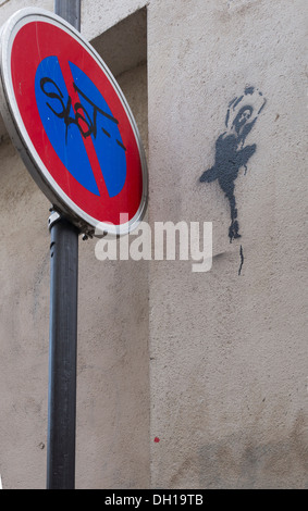 Ballerine peint sur mur, Le Marais de Paris, France Banque D'Images