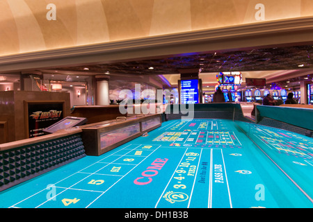 Table de craps - Casino intérieur, Harrah's Hotel and Casino, Las Vegas, Nevada, USA Banque D'Images