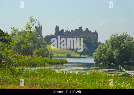 Linlithgow Palace,, loch, West Lothian, Scotland, UK Banque D'Images