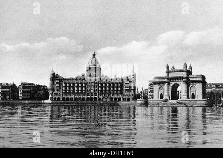 Old vintage photo de porte de l'Inde et le Taj Mahal Hotel Mumbai maharashtra Inde Banque D'Images