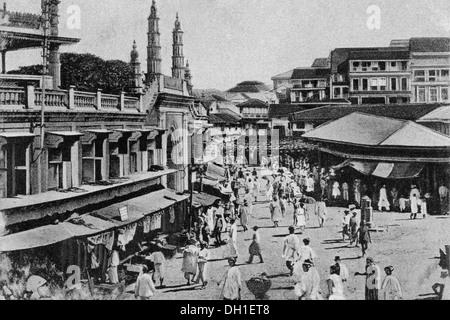 Old vintage des années 1900 à l'intersection de la mosquée rue hanuman et princess Bombay Mumbai maharashtra Inde - aja 183469 Banque D'Images