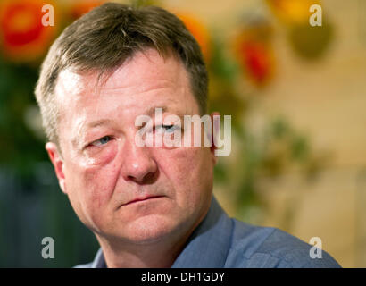 Munich, Allemagne. 29 Oct, 2013. Le président du groupe régional BN Munich et porte-parole de NOlympia, Christian Hierneis, assiste à une conférence de presse du Parti Vert bavarois à la question "Oui à la maison, non à l' Olympia à Munich, Allemagne, 29 octobre 2013. Le 10 novembre 2013, les référendums au sujet d'une autre candidature olympique de Munich sont prévues. Photo : INGA KJER/dpa/Alamy Live News Banque D'Images