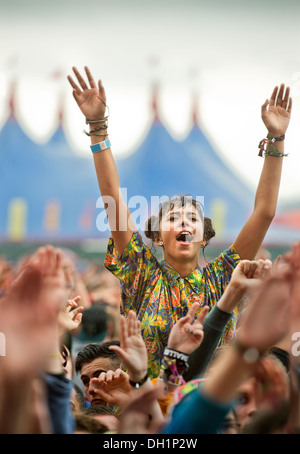 Le Reading Festival - music fans dans la pluie Août 2013 Banque D'Images