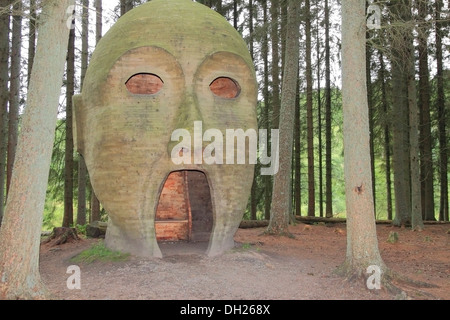 Silvas Capitalis ou chef des forêts l'Art Moderne Sculpture, forêt de Kielder, Northumberland, England, UK Banque D'Images