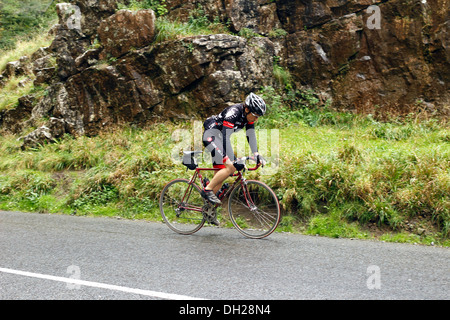 Cycle tour club escalade les gorges de Cheddar, Somerset, Octobre 2013 Banque D'Images