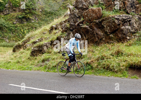 Cycle tour club escalade les gorges de Cheddar, Somerset, Octobre 2013 Banque D'Images