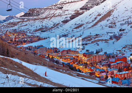 Station de ski dans les Alpes Banque D'Images