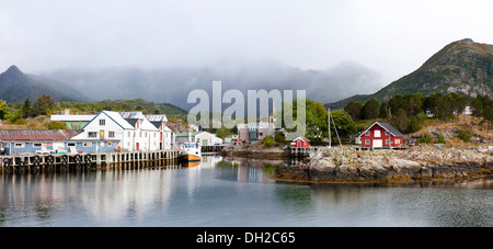 Maisons de pêcheurs dans le port, Kabelvag, Lofoten, Nordland, Norvège Banque D'Images