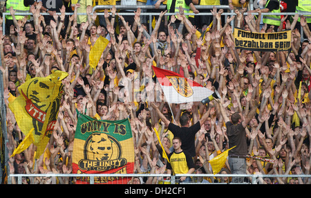 Fans de Borussia Dortmund Bundesliga, football, match entre FSV Mainz 05 et Borussia Dortmund, Coface-Arena, Mayence Banque D'Images