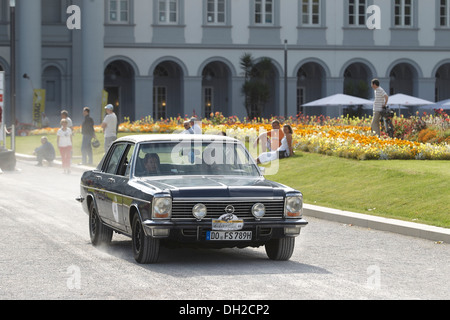 Opel Diplomat, ADAC rallye de voitures anciennes Classic 2012 Mittelrhein, Bad Ems, Rhénanie-Palatinat Banque D'Images