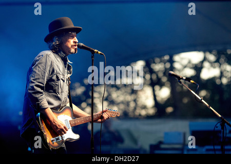 Wolfgang Niedecken, leader du groupe rock BAP, effectuer pendant le concert final de la BAP d', stade plein air Loreley Banque D'Images