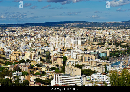 Vue depuis le château de Bellver, château de Bellver, à la ville de Palma de Mallorca, Majorque, Îles Baléares, Espagne, Europe Banque D'Images