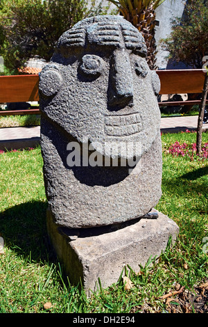 Artefacts au Musée Archéologique d'Ancash, Huaraz (Pérou. Banque D'Images