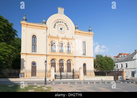 Synagogue de la Place Kossuth, Pecs, Hongrie, Southern Transdanubia Banque D'Images