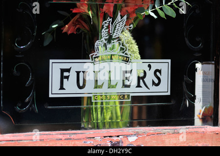 Fuller's Brewery fenêtre, Viaduc Tavern, 126 Newgate Street, City of London, London EC1A, United Kingdom Banque D'Images