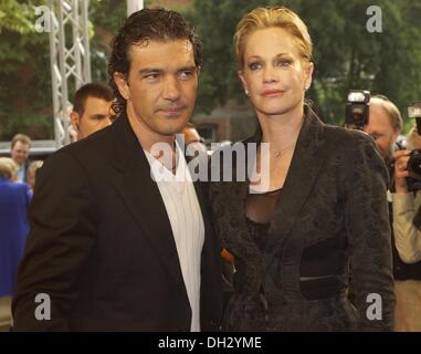 Antonio Banderas et sa femme Melanie Griffith à la première de 'hrærek 2' à Hambourg. Banque D'Images