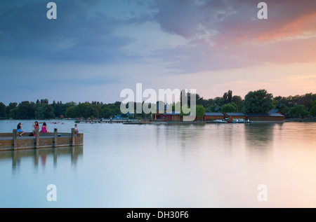 Pier sur Keszthely Keszthely, plage, lac Balaton, Hongrie Banque D'Images