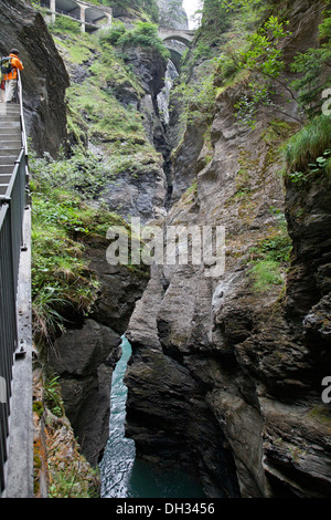 La Suisse, les Grisons, Via Mala Gorge et les ponts, Schweiz, Grisons, Obere au Schlucht und Brücken Banque D'Images