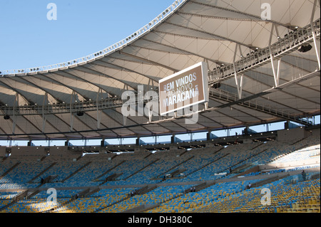 Le stade Maracana nouvellement reconstruit, Rio de Janeiro, Brésil. L'un des 2014 lieux de la ville hôte de la Coupe du monde. Banque D'Images