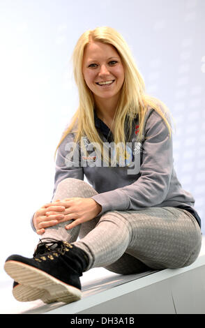 Eching, Allemagne. 30Th Oct, 2013. Le biathlète Miriam Goessner est photographié après une conférence de presse de l'Association allemande de ski (DSV) dans Eching, Allemagne, 30 octobre 2013. Photo : Andreas Gebert/dpa/Alamy Live News Banque D'Images