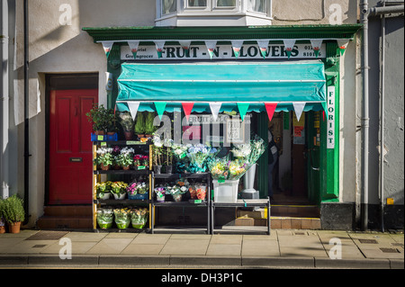 Fruits et fleurs shop à Beaumaris UK Banque D'Images