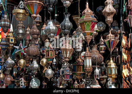 Antique Shop Maroc Marrakech Medina Souk Banque D'Images