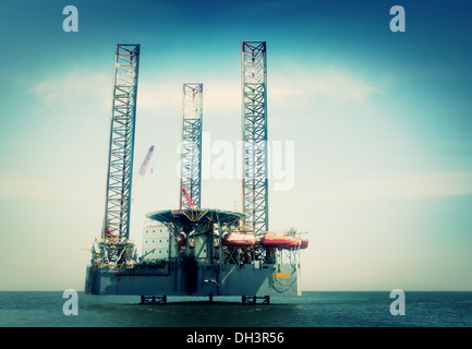 Off shore oil drilling rig Banque D'Images