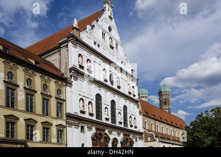 Neuhauserstrasse à München, Kirche Saint Michel, Bayern, Deutschland Banque D'Images