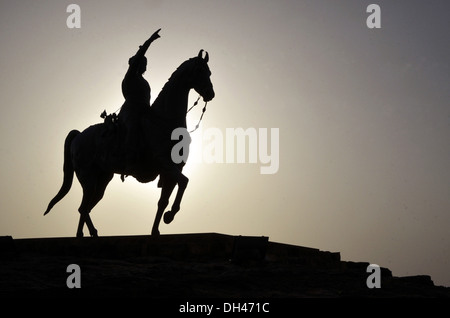 Metal statue de Rao Jodha sur l'Jodhpur Rajasthan Inde Banque D'Images