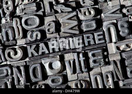 Plomb ancien lettres formant le mot 'carrière', l'allemand de 'carrière' Banque D'Images