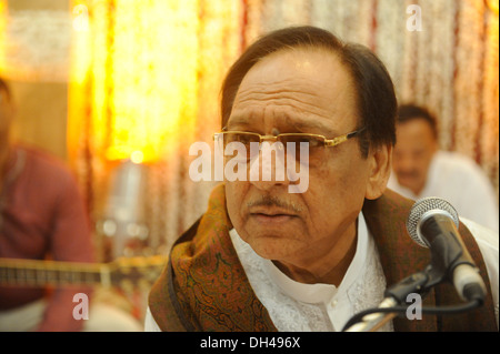 Ustad Ghulam Ali chanteur pakistanais ghazal Qual Bachon Gharana Pakistan Banque D'Images