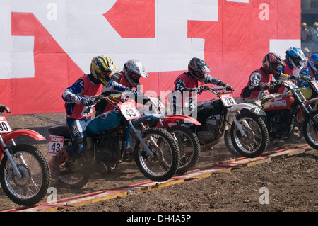 À partir de Motocross Bike Race Pune Maharashtra Inde Asie Dec 2011 NOMR et NOPR Banque D'Images
