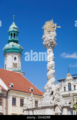 Firewatch Tower et la colonne de la Trinité à Main Square, Sopron, Hongrie, Western Transdanubia Banque D'Images