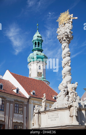 Firewatch Tower et la colonne de la Trinité à Main Square, Sopron, Hongrie, Western Transdanubia Banque D'Images