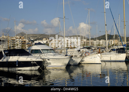 Port de plaisance de Port de Alcudia Banque D'Images